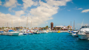 am Hafen von Caleta de Fuste, Kilometer, Fuerteventura
