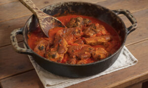 typisch kanarischer Eintopf – Carne de Cabra, Traditionelle Fleischgerichte, Fuerteventura