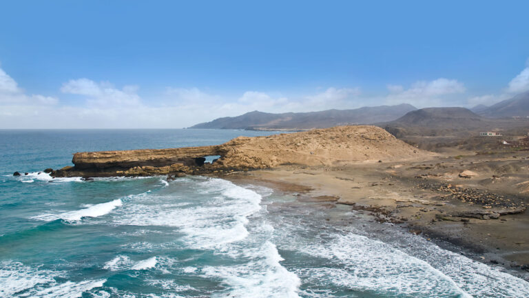 Playa de la Pared mit der Punta Guadalupe, Istmo, Fuerteventura