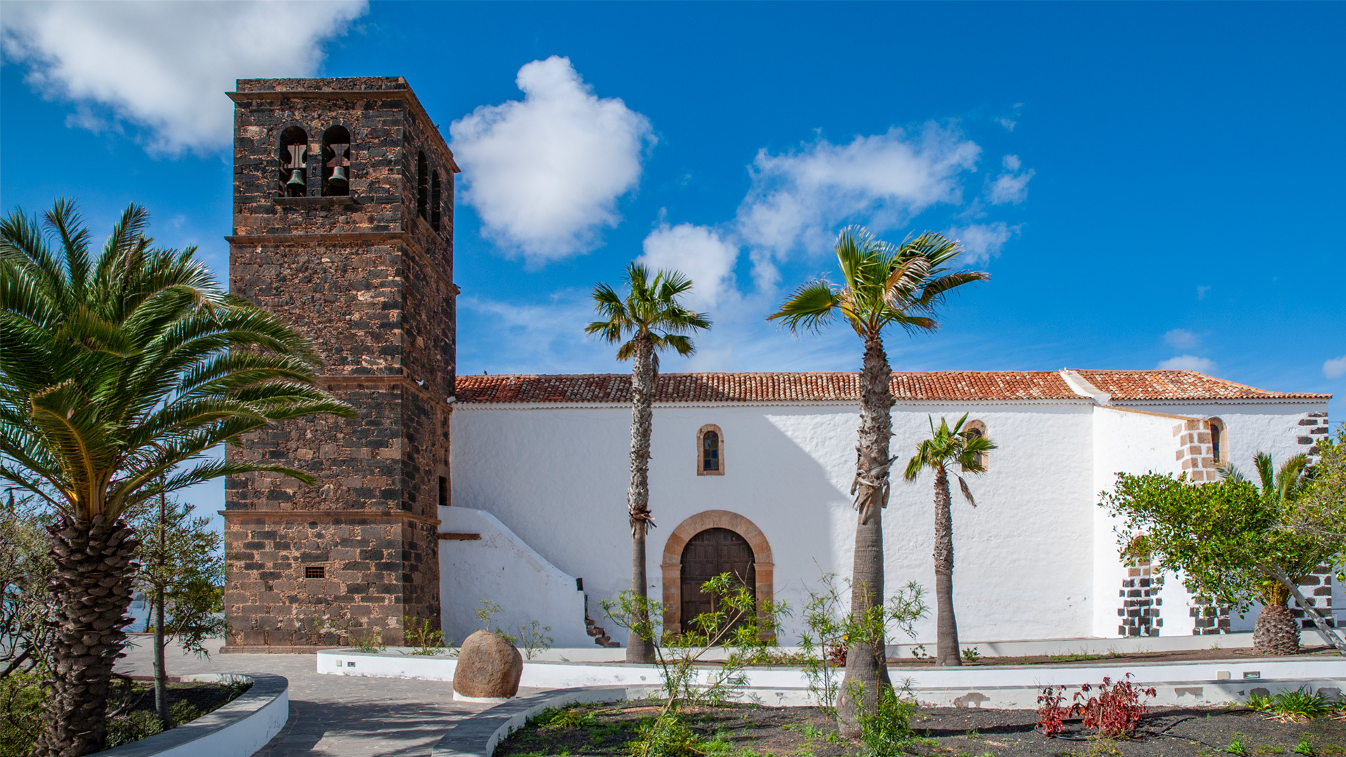 Nuestra Señora de la Candelaria – Wahrzeichen von La Oliva