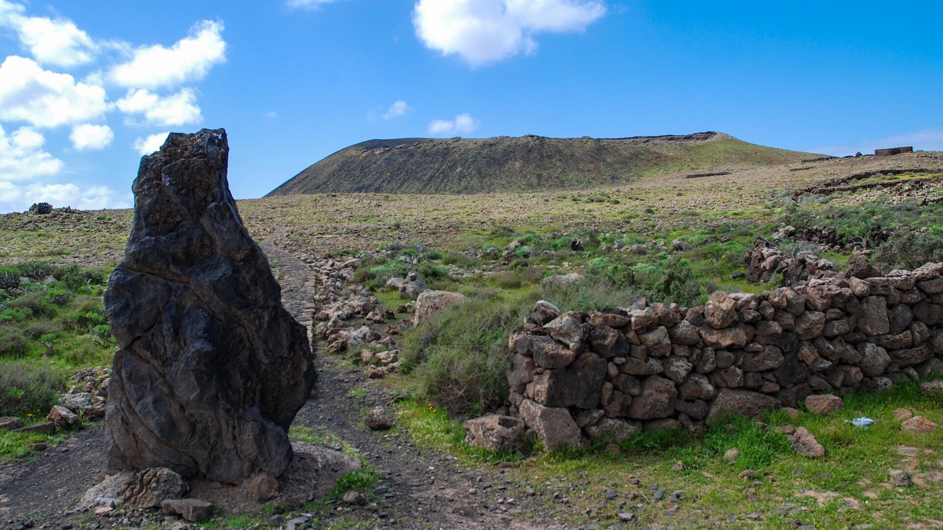 Wandern entlang der Vulkankette im Norden Fuerteventuras