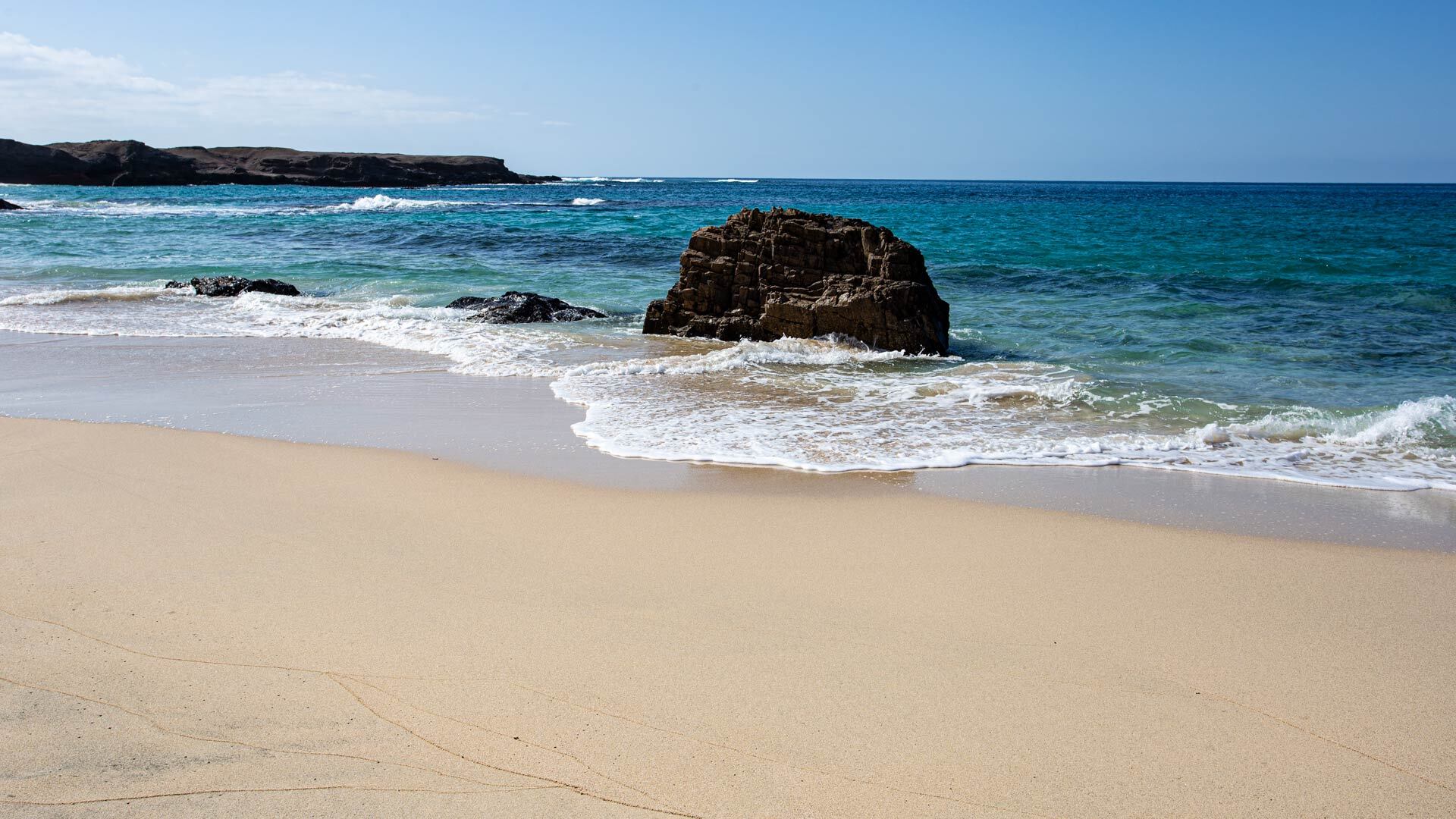 feiner Sand an der Playa de los Ojos